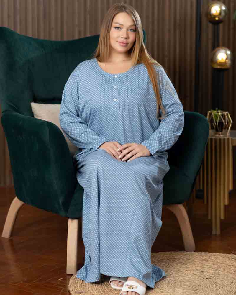 عباية بيت طويلة بكم كامل، خلفية سماوية بنقط بيضاء دقيقة، التصميم أثناء الجلوس Secondary image